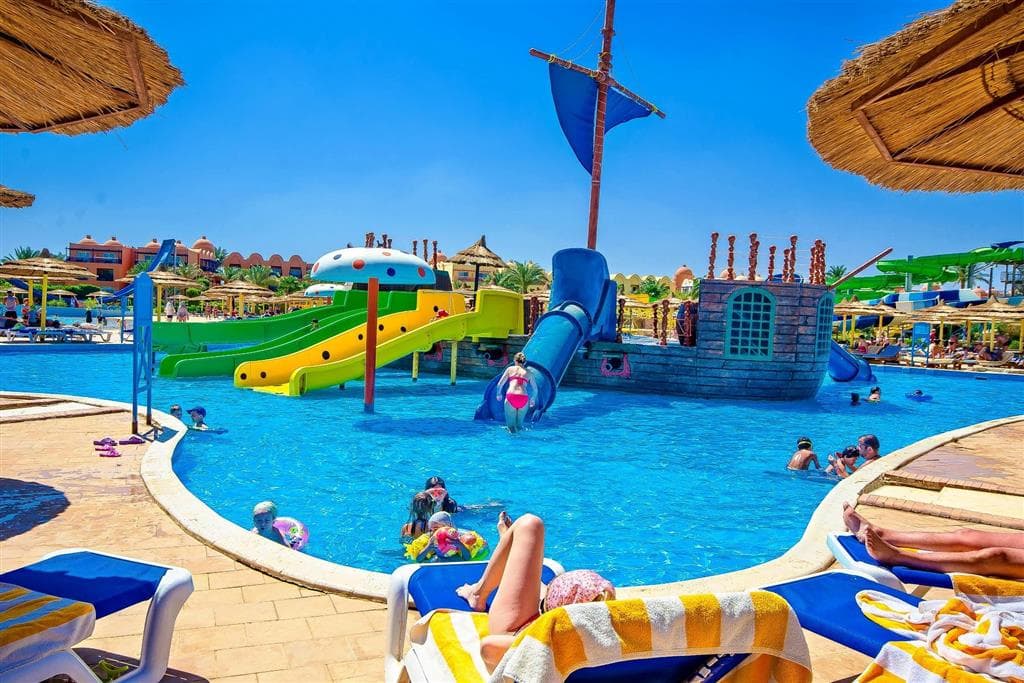 Titanic Beach Spa & Aquapark