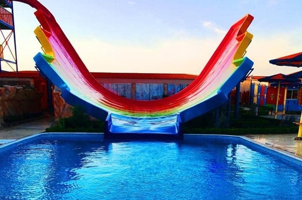 Hawaii Paradise Aqua Park Resort