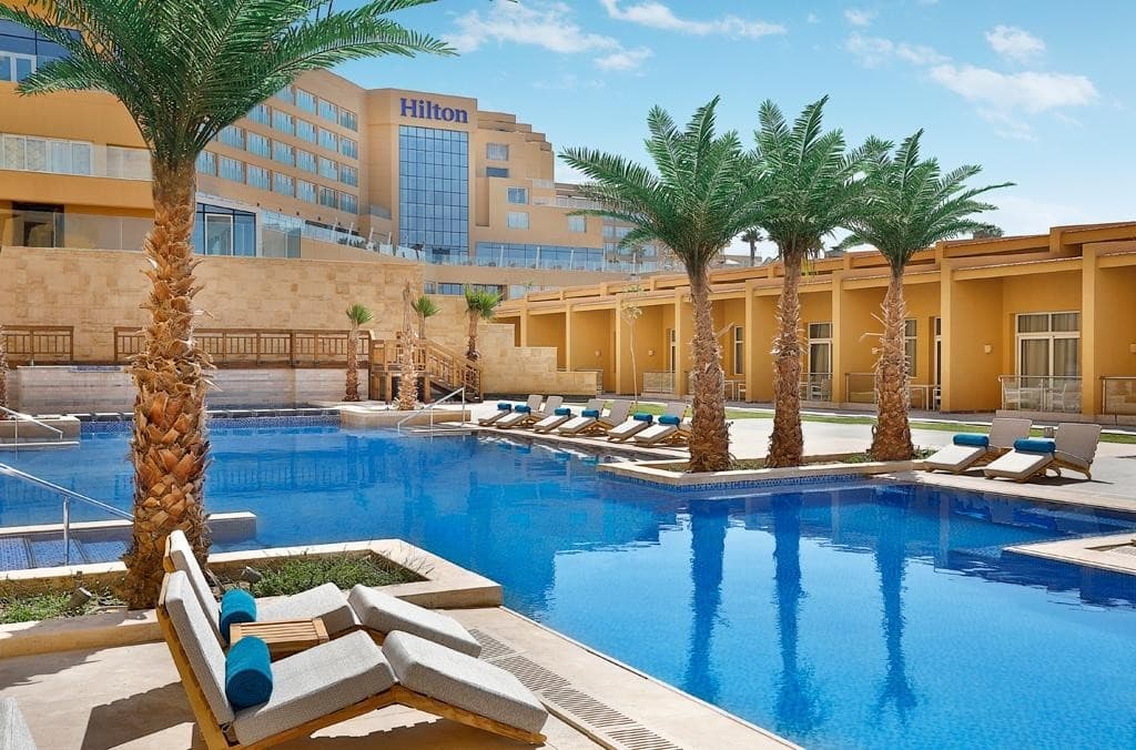 Hilton Plaza Hotel