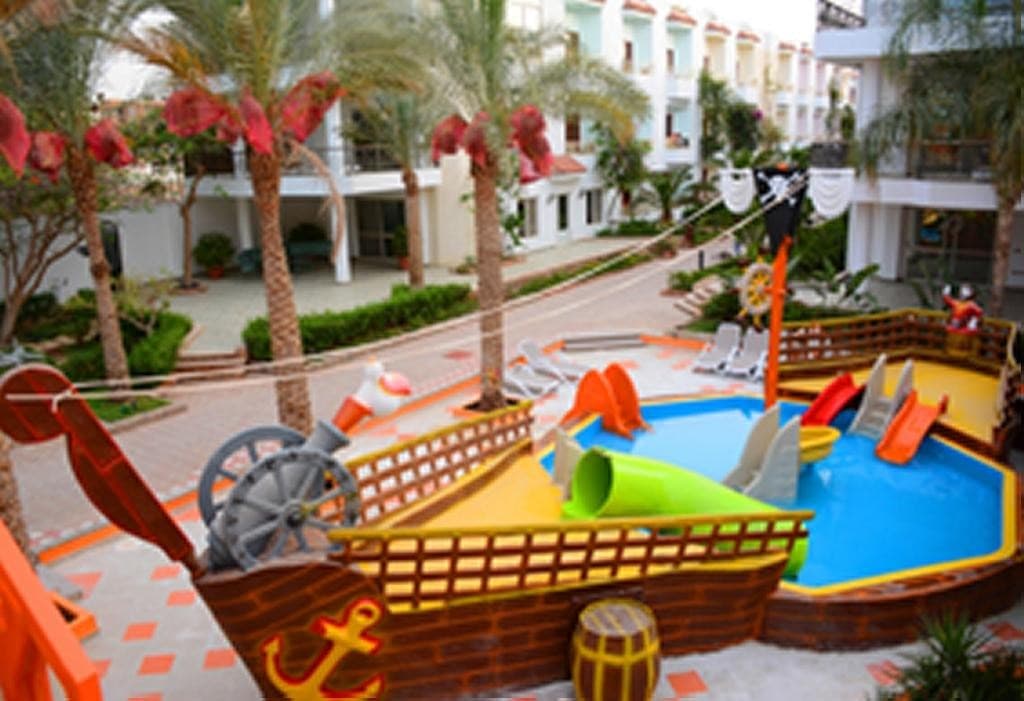 Minamark Beach Resort