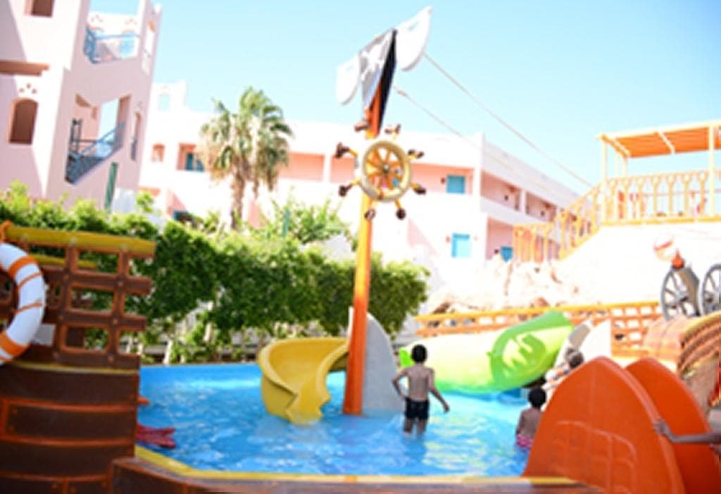 Minamark Beach Resort