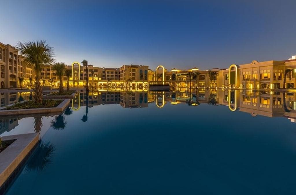 Pickalbatros White Beach Resort