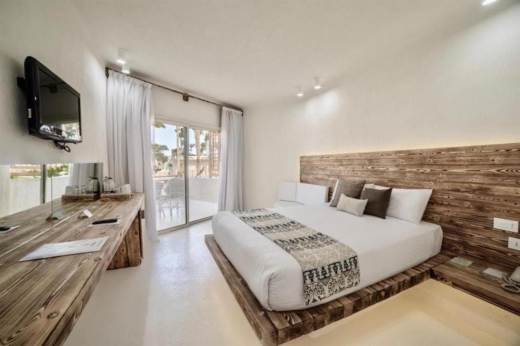 Meraki Resort