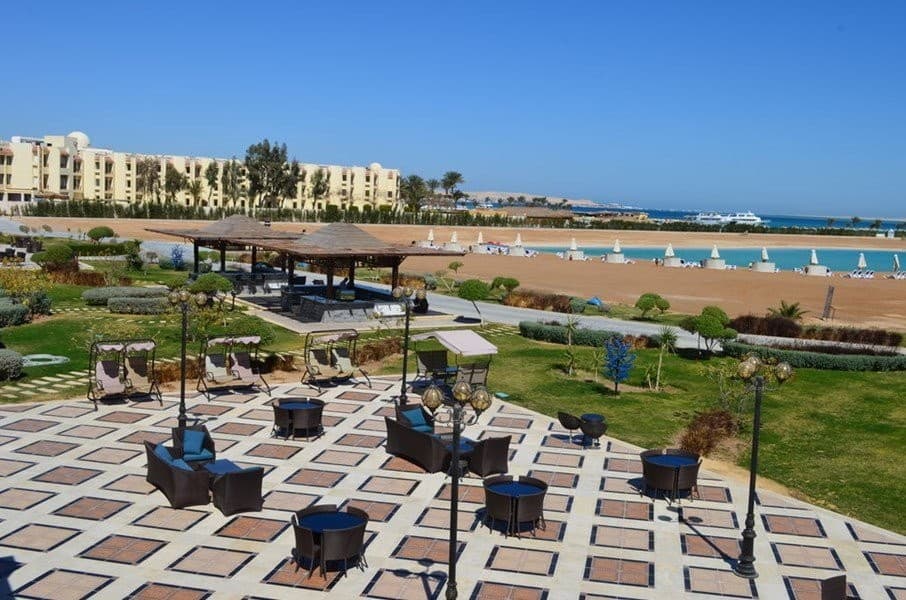 Gravity Hotel & Aqua Park