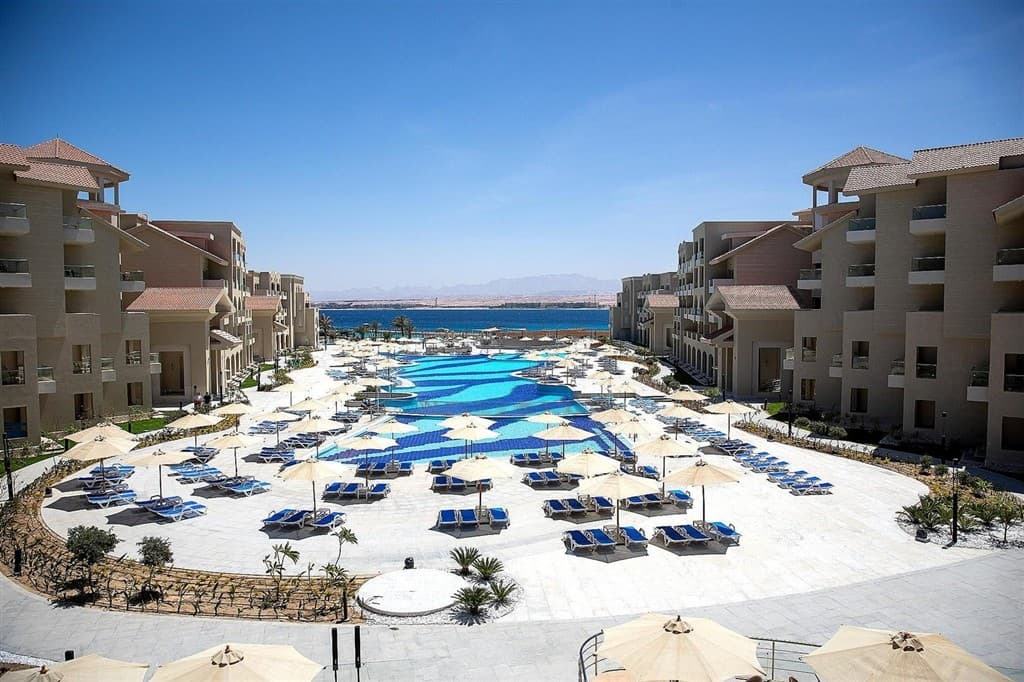 Hotel s bazénom