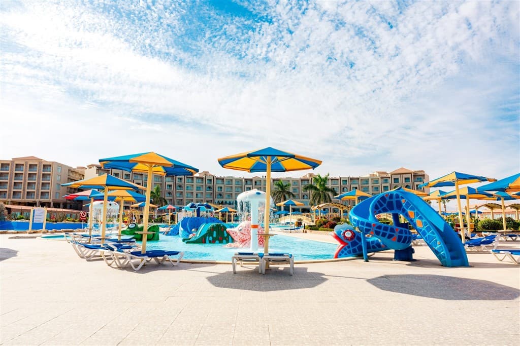 Sunrise Alora Aqua Park Resort
