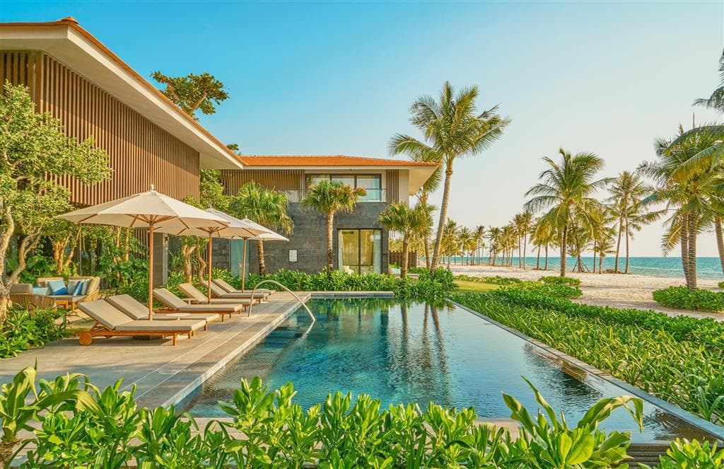 Intercontinental Phu Quoc Long Beach Resort