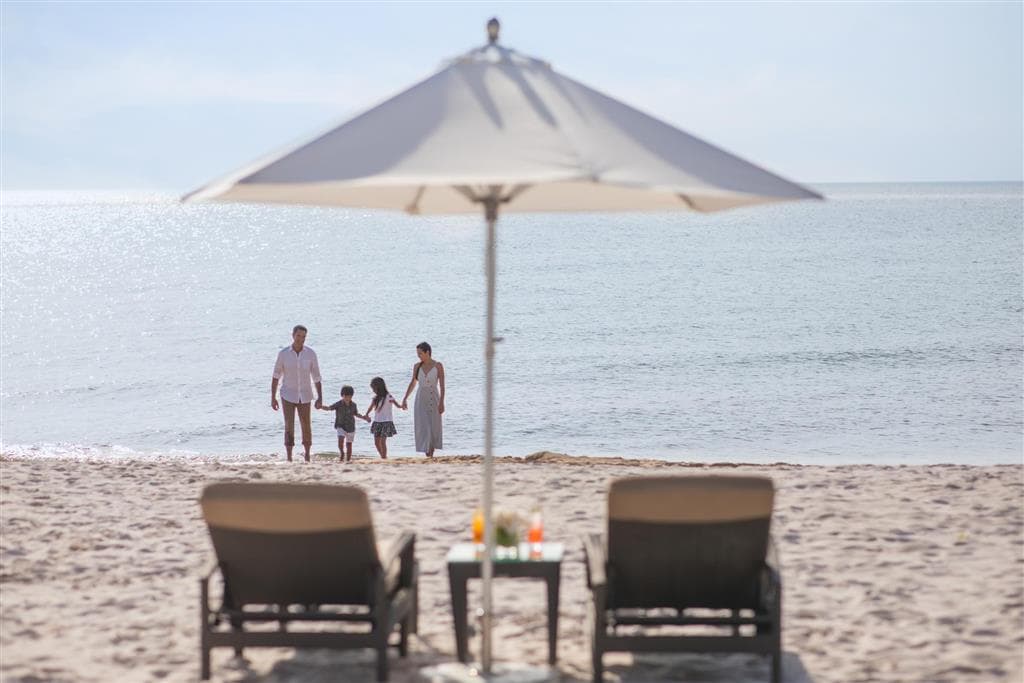 Intercontinental Phu Quoc Long Beach Resort