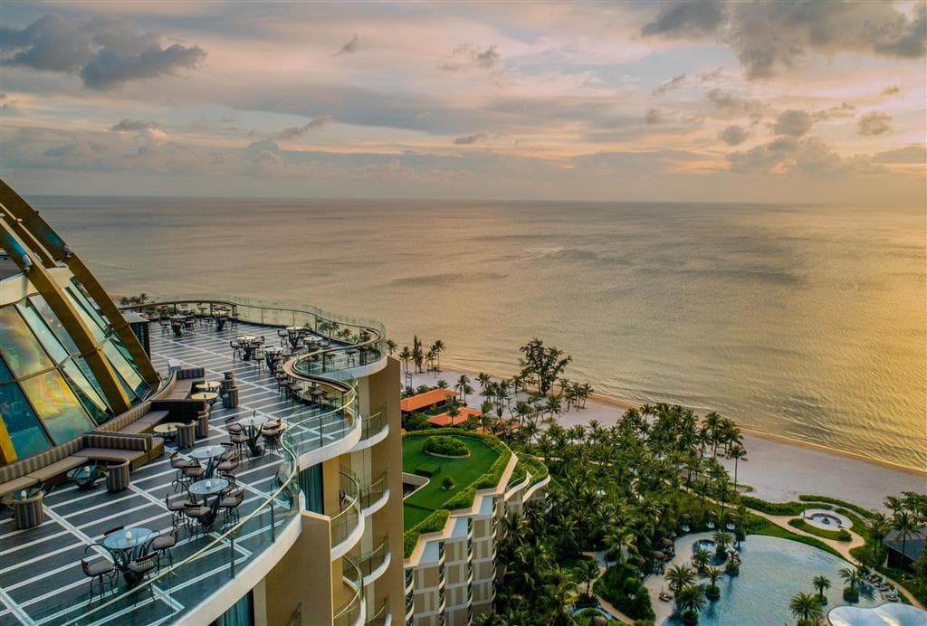 Intercontinental Phu Quoc Long Beach Resort