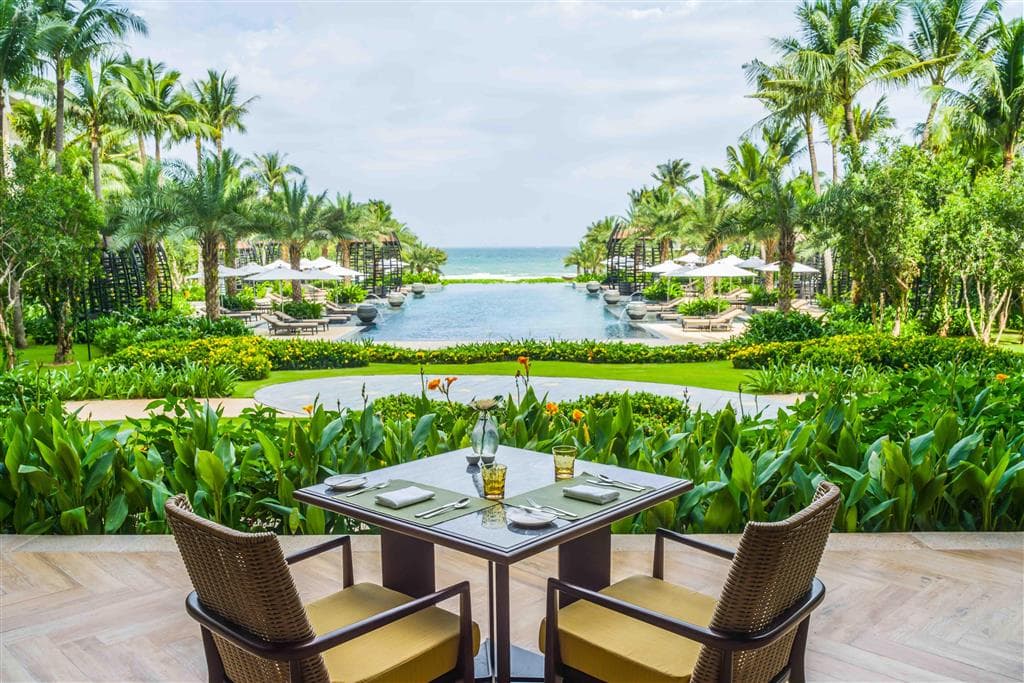 Intercontinental Phu Quoc Long Beach Resort