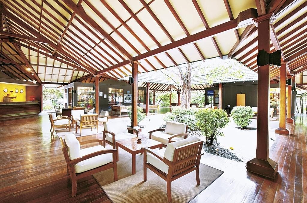 Adaaran Select Meedhupparu & Prestige Water Villas