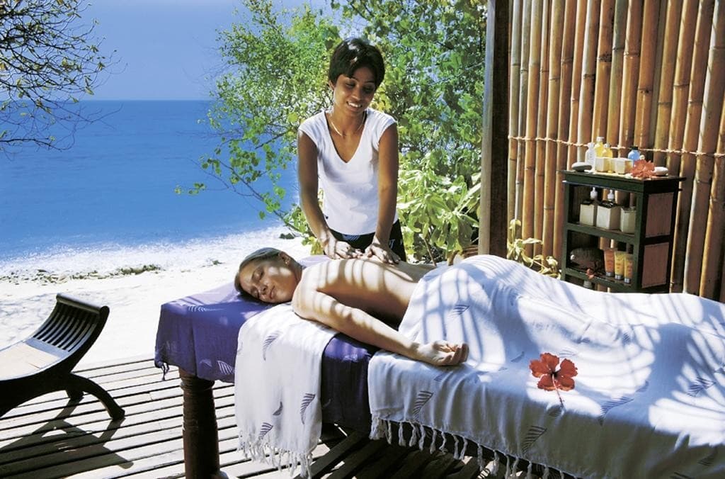 Adaaran Select Meedhupparu & Prestige Water Villas