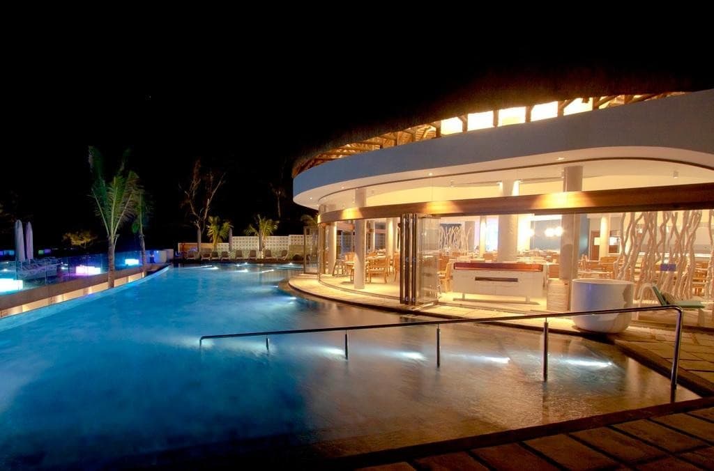 Radisson Blu Poste Lafayette Resort & Spa