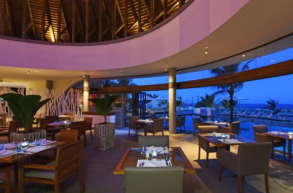 Radisson Blu Poste Lafayette Resort & Spa