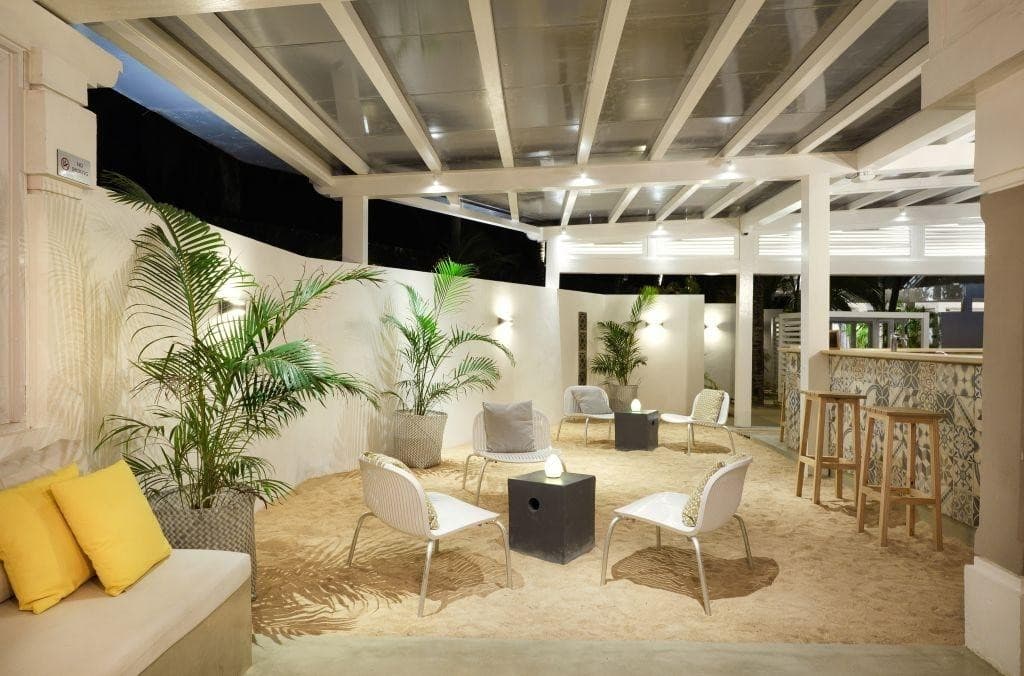 Tropical Attitude