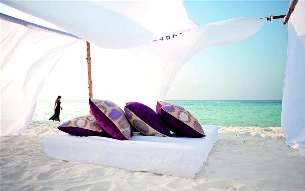 Constance Moofushi Maldives