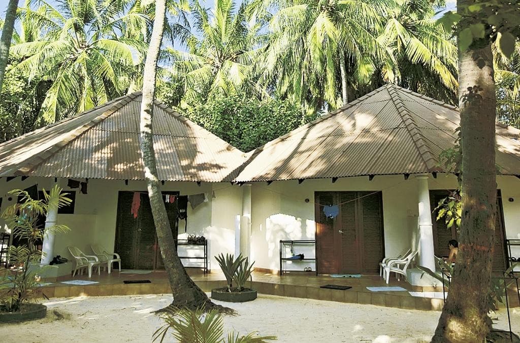 Embudu Village