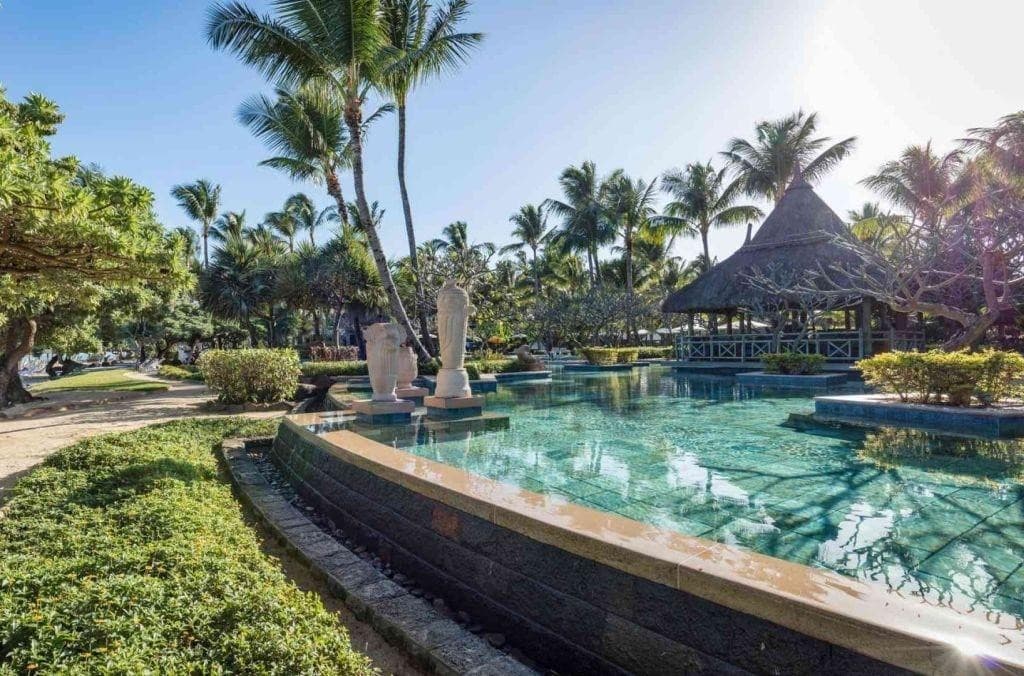 La Pirogue, A Sun Resort