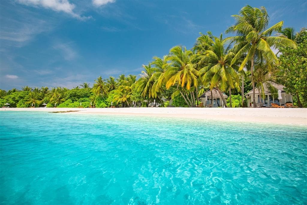Lux* South Ari Atoll Resort & Villas