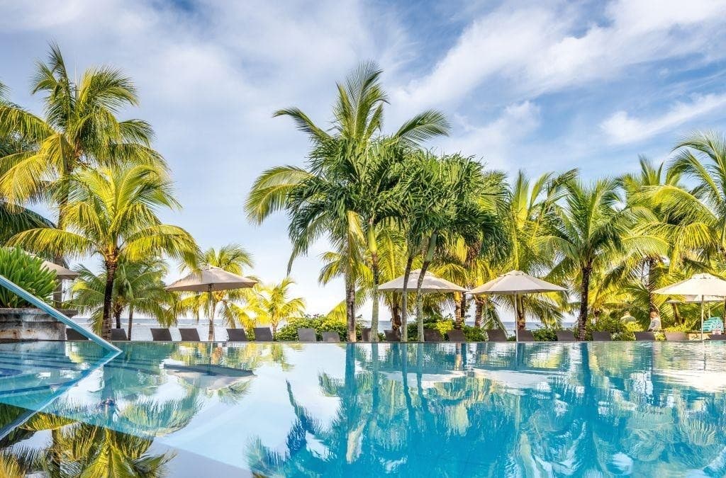 Victoria Beachcomber Resort & Spa