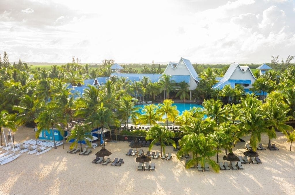 Victoria Beachcomber Resort & Spa