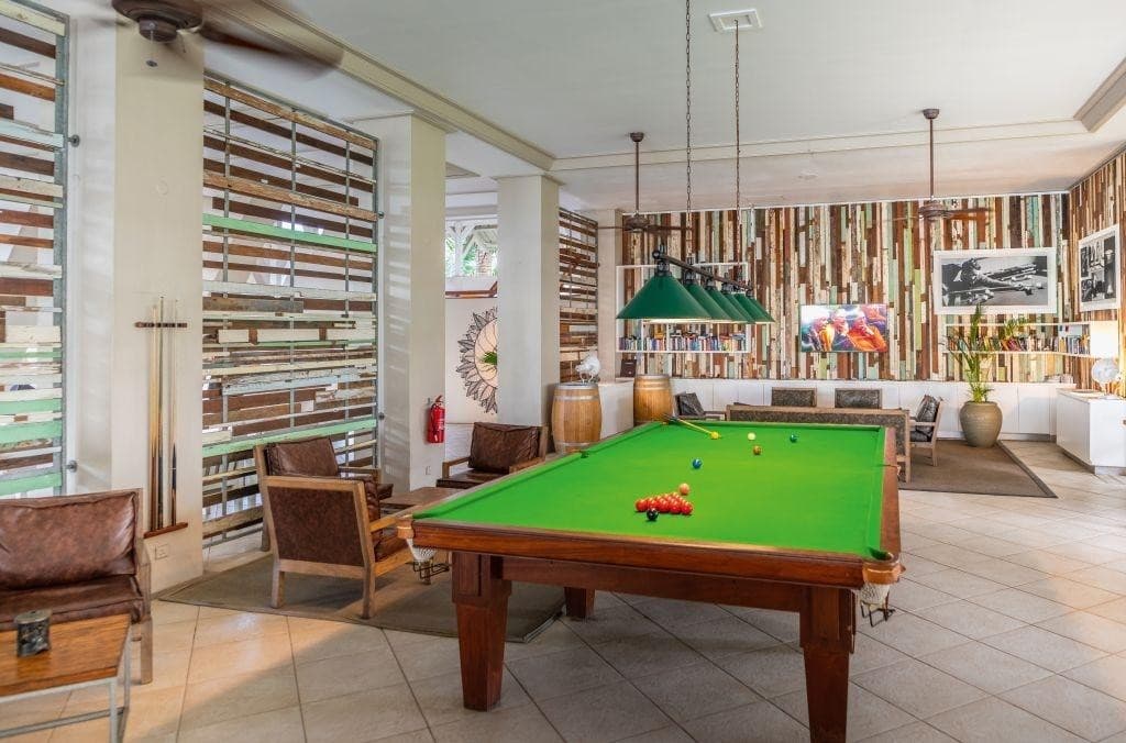 Victoria Beachcomber Resort & Spa