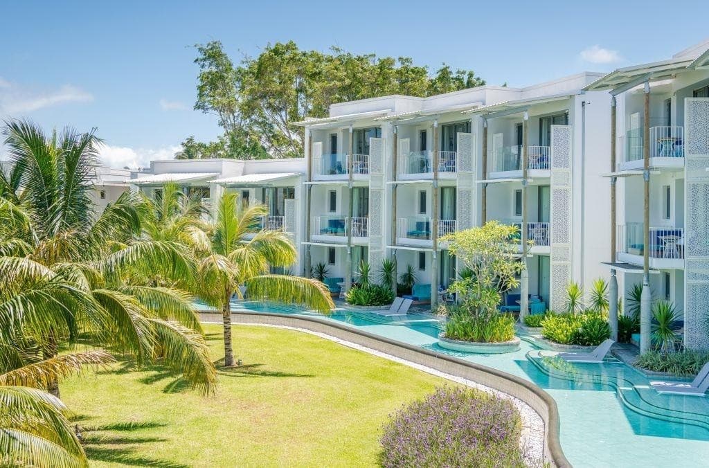 Victoria Beachcomber Resort & Spa