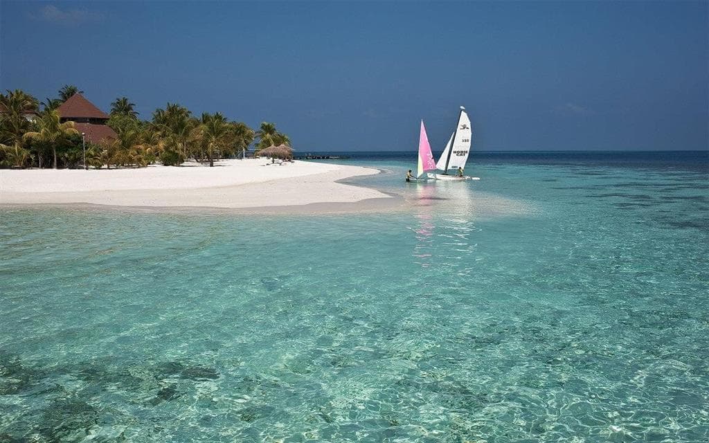 Diamonds Thudufushi