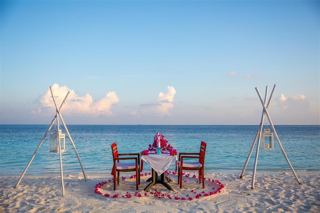 Diamonds Athuruga