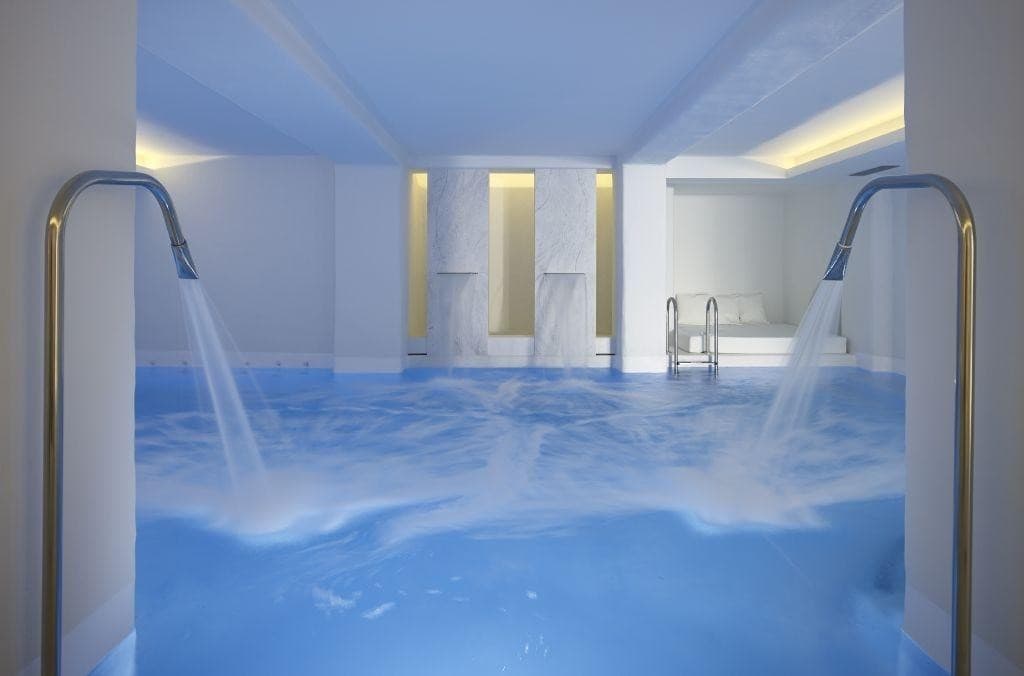 Knossos Beach Bungalows & Suites