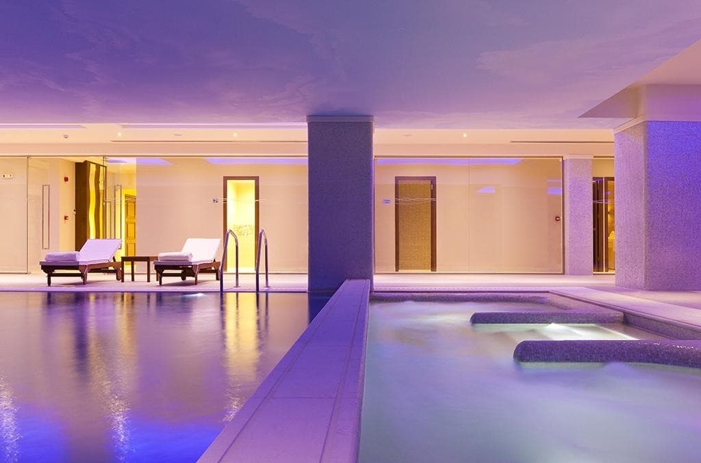 Knossos Beach Bungalows & Suites