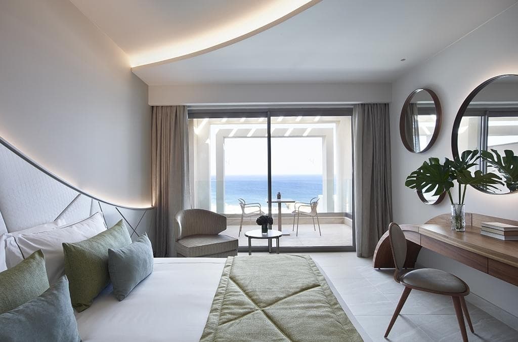 Knossos Beach Bungalows & Suites
