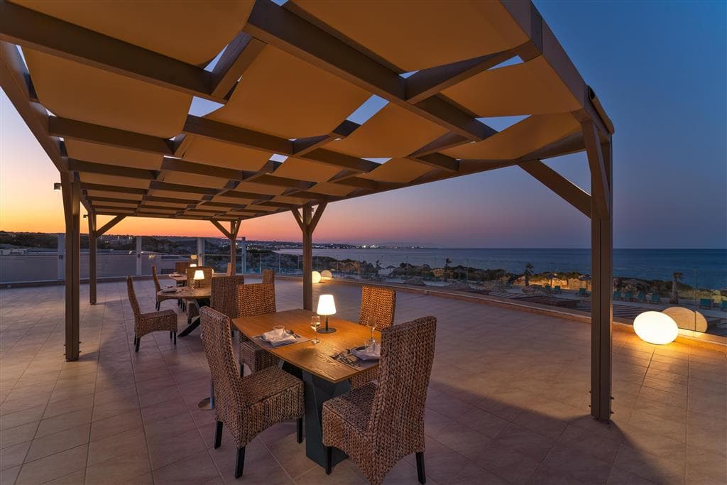 Kresten Royal Euphoria Resort