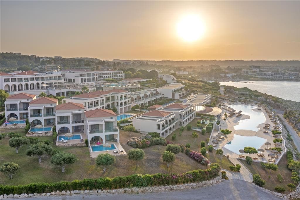Kresten Royal Euphoria Resort