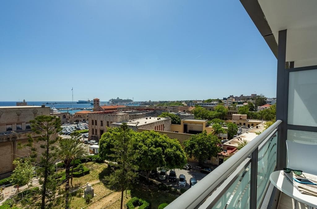 Rhodos Horizon City