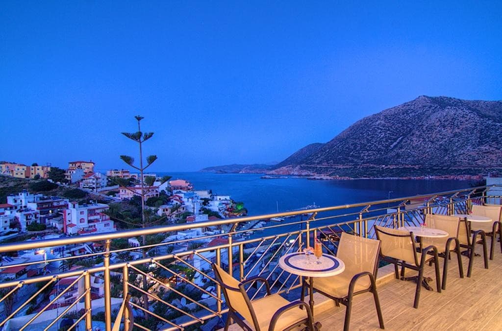 Athina