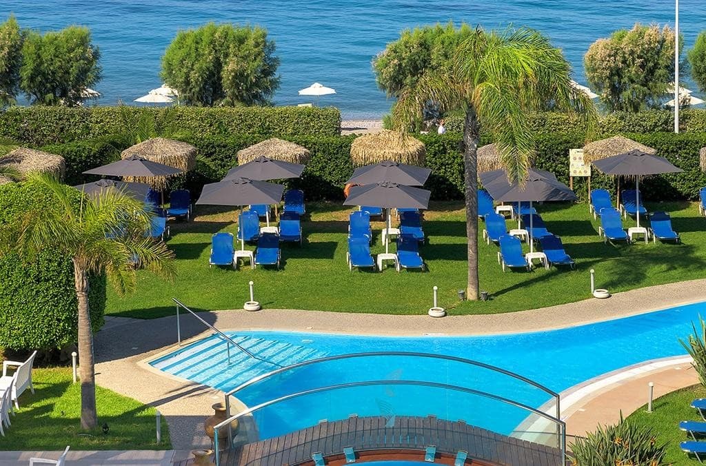 Oceanis Beach