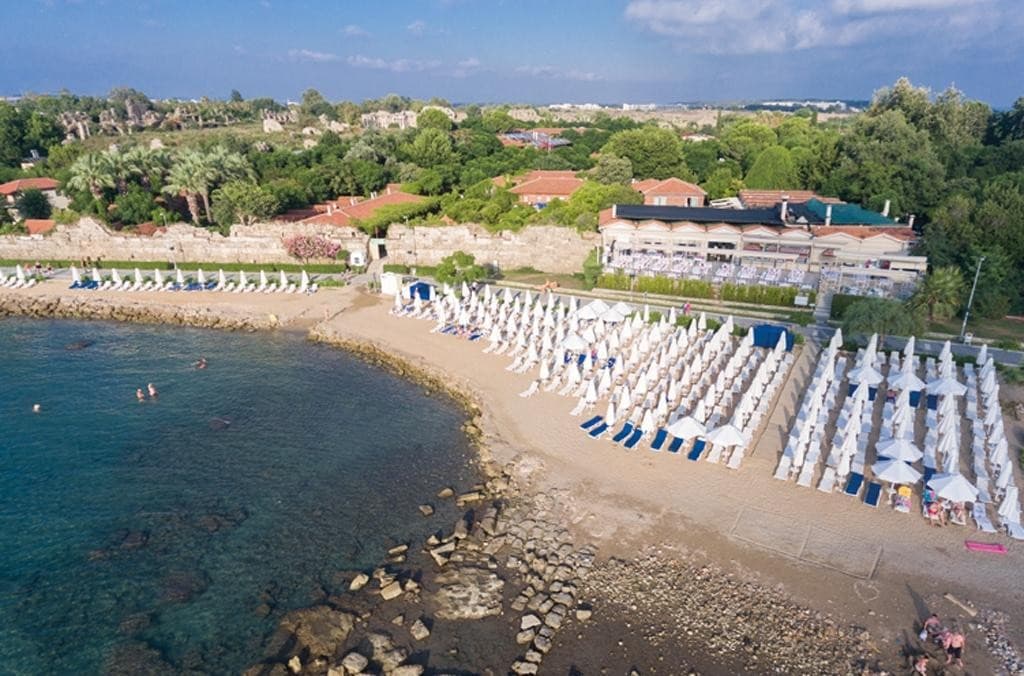 Can Garden Beach