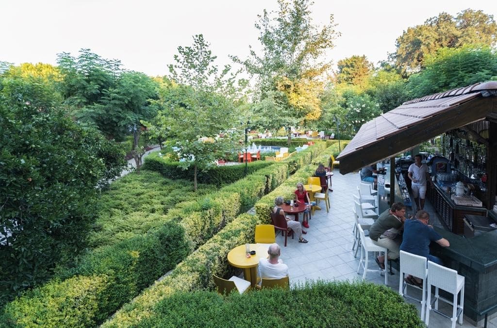 Can Garden Beach