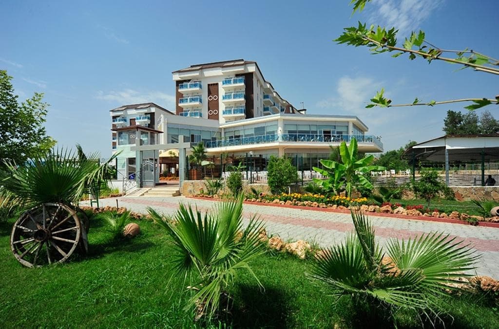 Cenger Beach