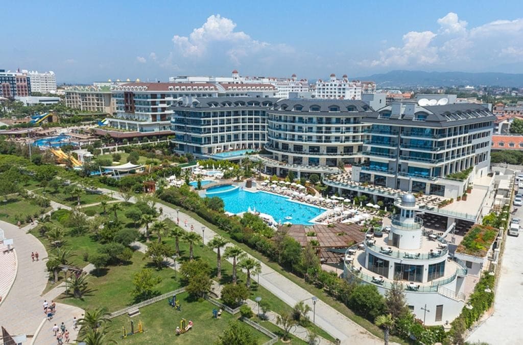 Commodore Elite Suites