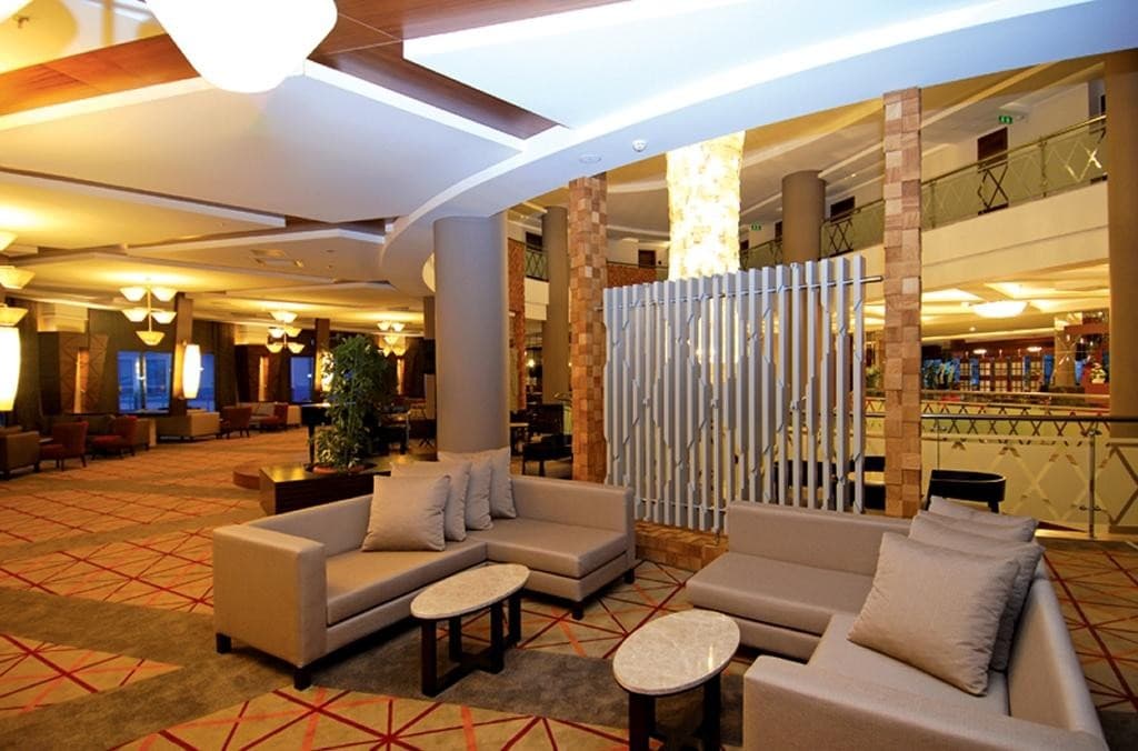 Commodore Elite Suites