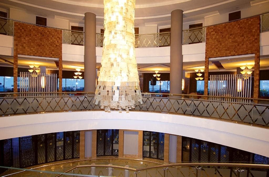 Commodore Elite Suites