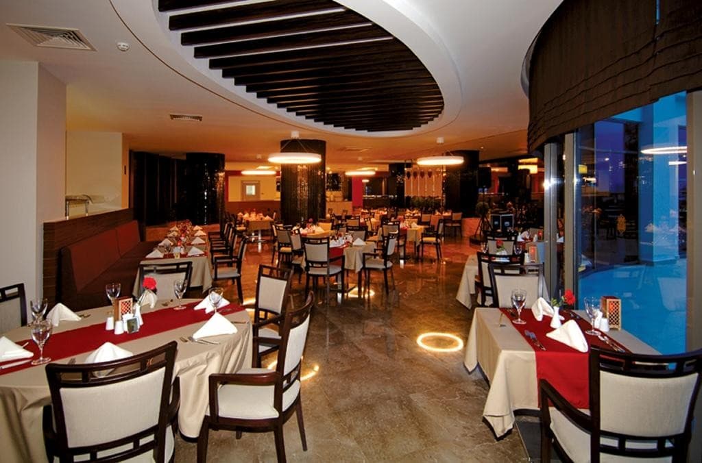 Commodore Elite Suites