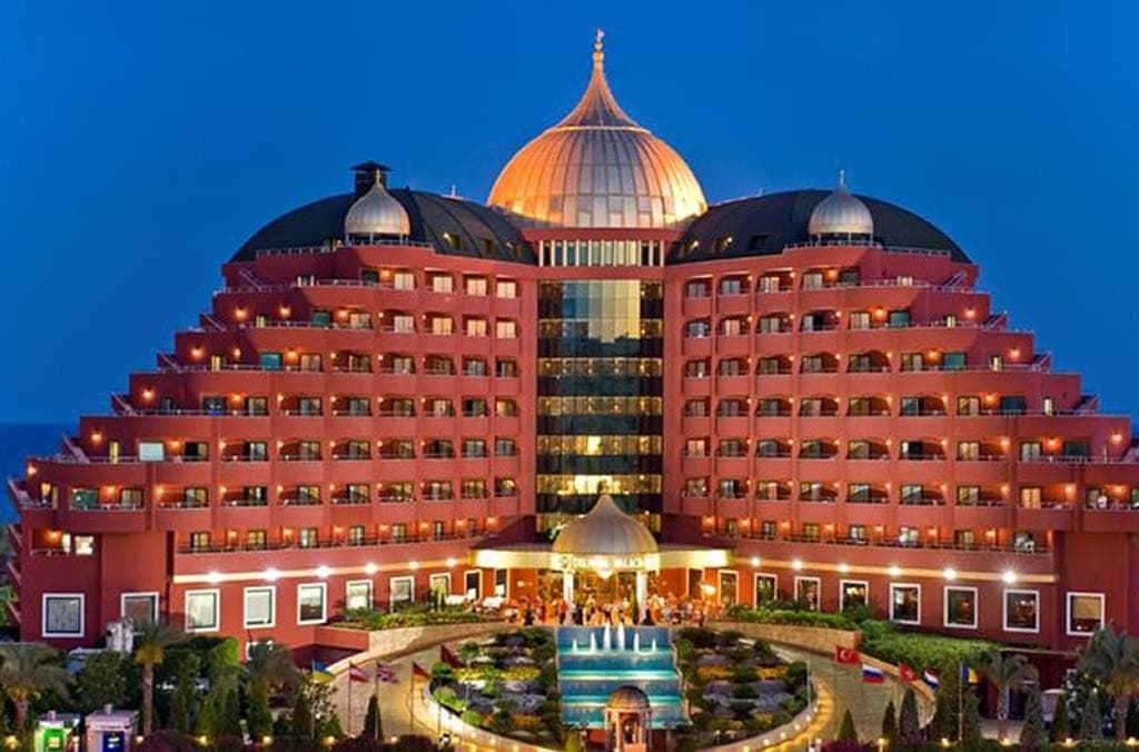 Delphin Palace