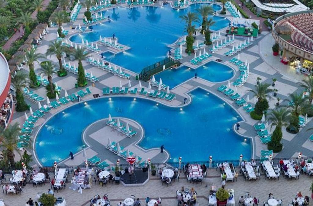 Delphin Palace