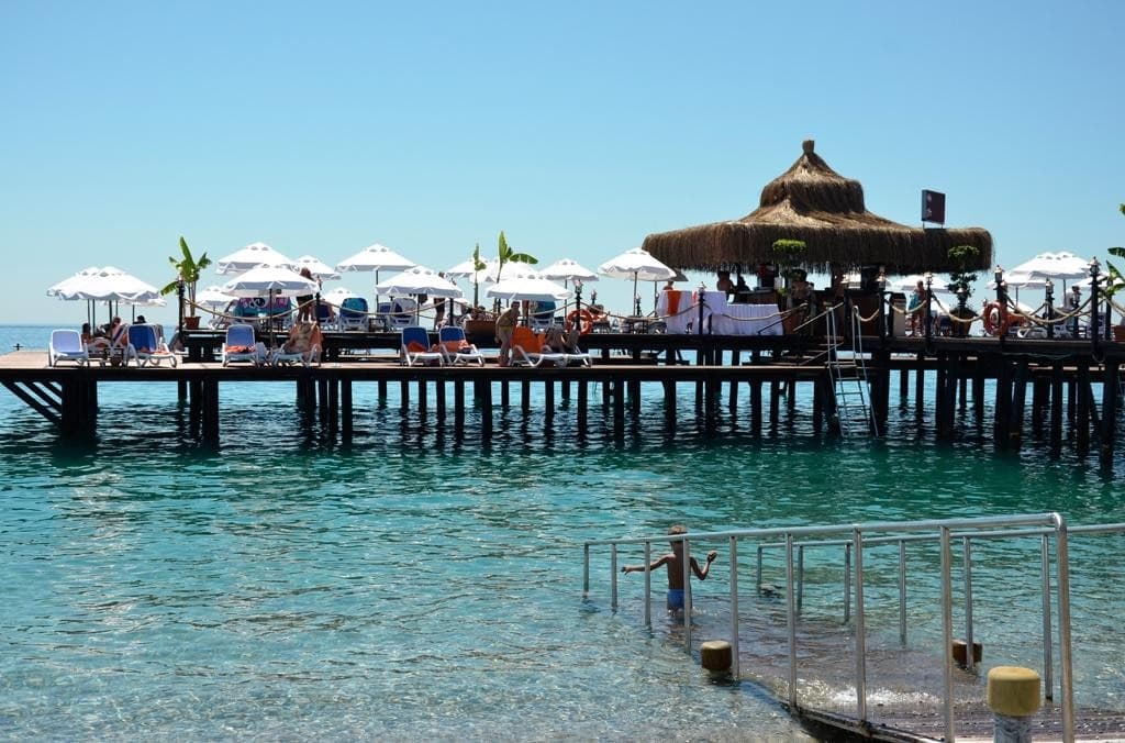 Emelda Sun Club