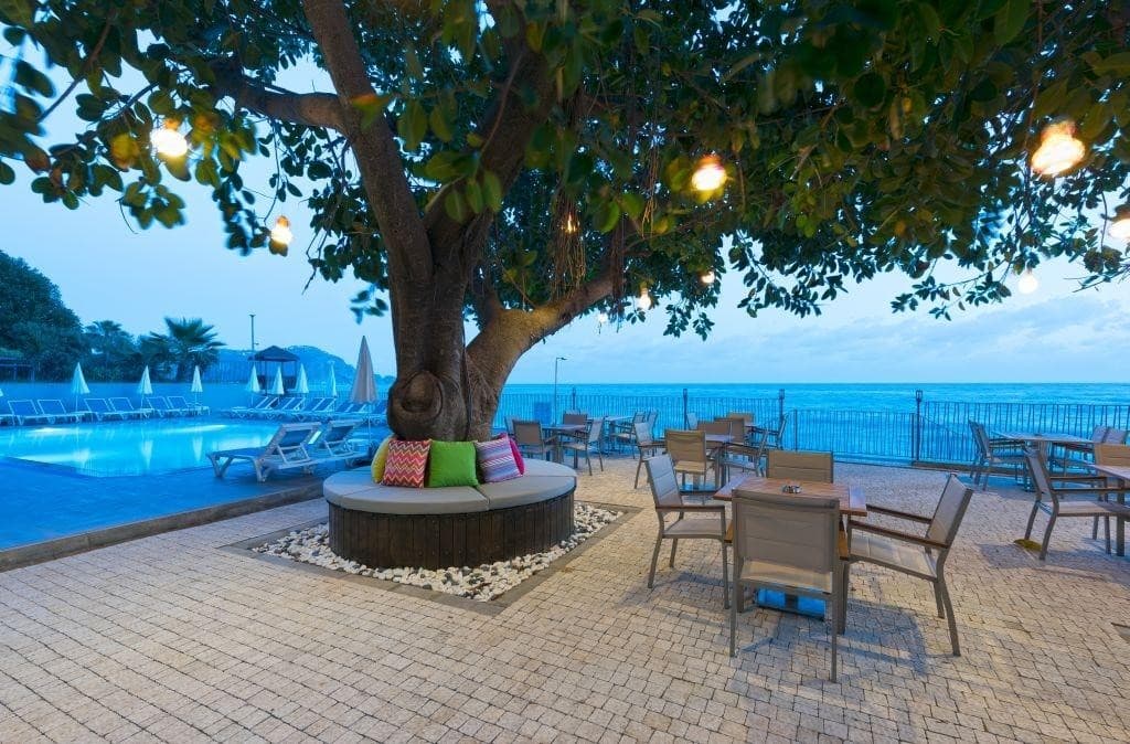 Floria Beach Hotel