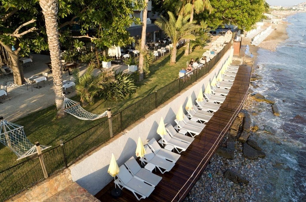 Floria Beach Hotel