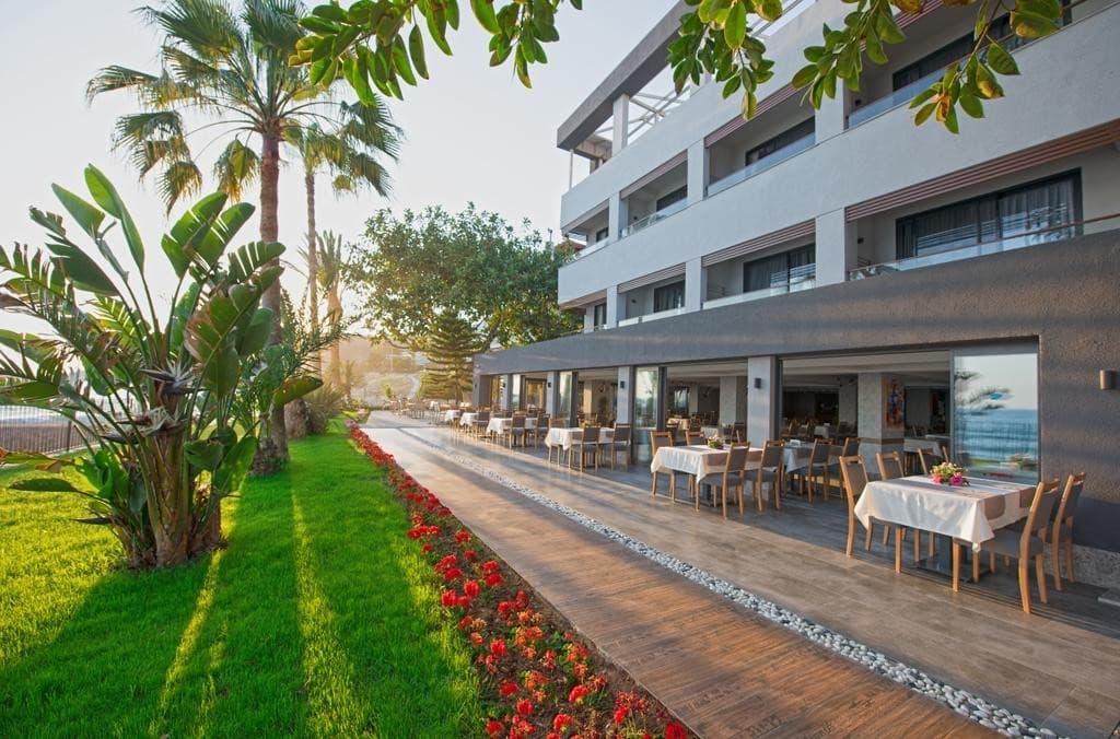 Floria Beach Hotel